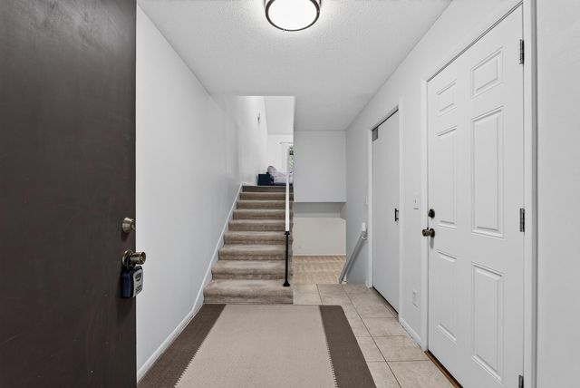 5725 Duncan Lane, Edina, MN 55436