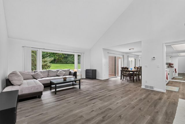 5725 Duncan Lane, Edina, MN 55436