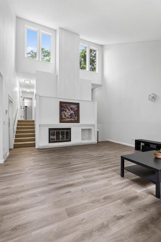 5725 Duncan Lane, Edina, MN 55436