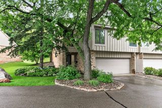 5725 Duncan Lane, Edina, MN 55436
