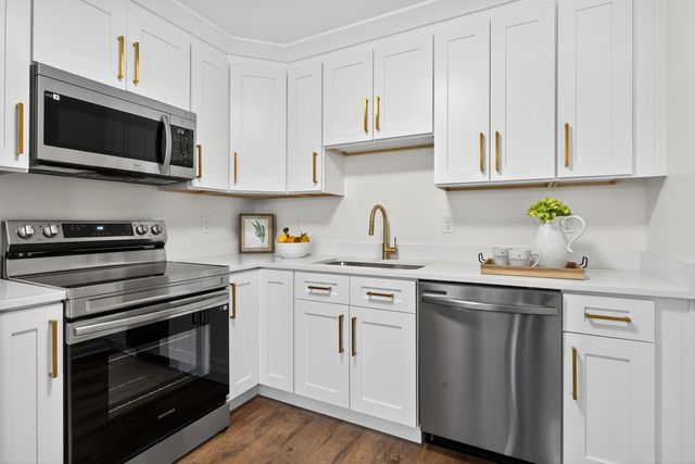 2113 St Teresa Drive, Lexington, KY 40502