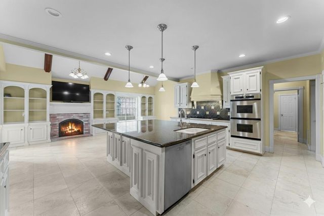 5437 Pine Springs Court, Conroe, TX 77304