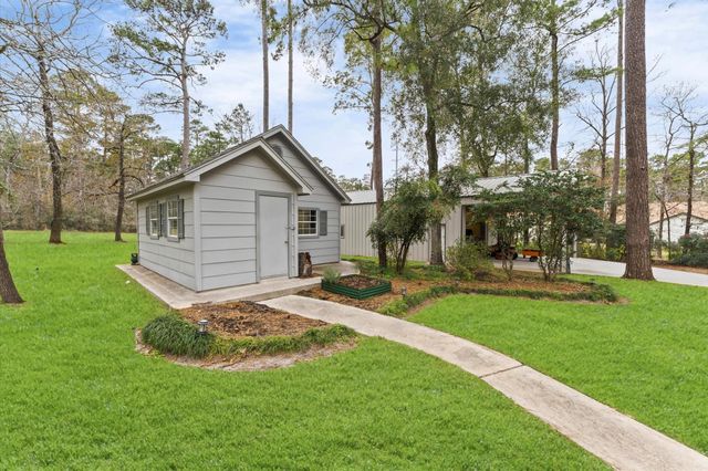 5437 Pine Springs Court, Conroe, TX 77304