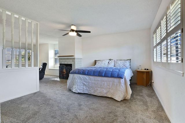 40 W Lancaster Dr, Stockton, CA 95207