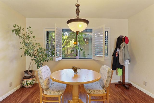 40 W Lancaster Dr, Stockton, CA 95207