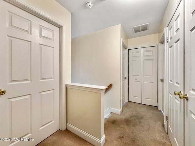 5 Twin Oaks Court, Jackson, NJ 08527