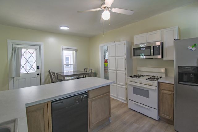 637 Prospect Avenue NE, Grand Rapids, MI 49503