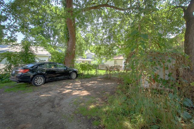 637 Prospect Avenue NE, Grand Rapids, MI 49503