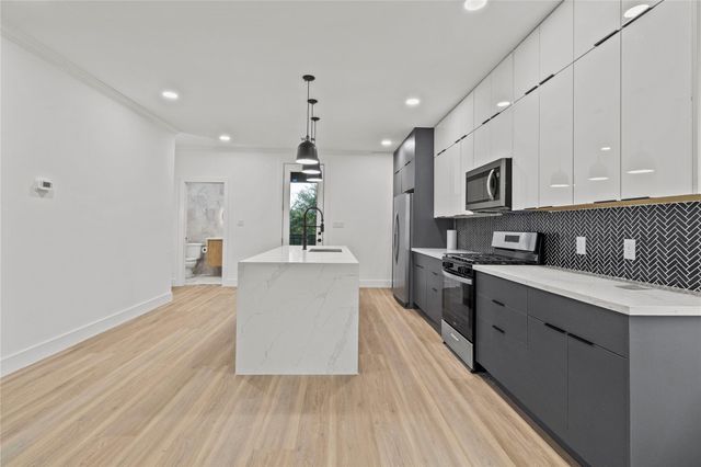 3815 Elysian Street, Houston, TX 77009