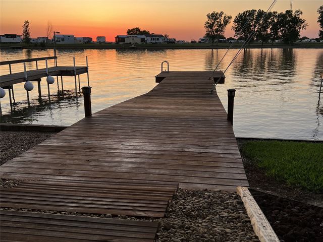 2058 Pelican Isle Drive, Kerens, TX 75144