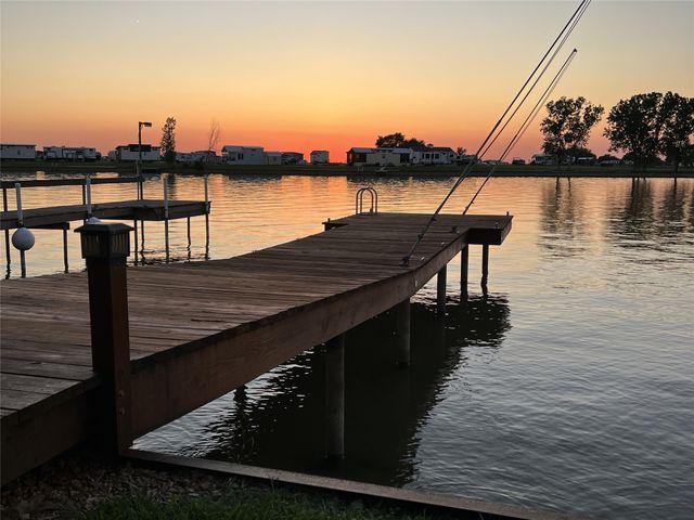 2058 Pelican Isle Drive, Kerens, TX 75144