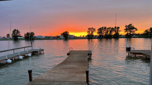 2058 Pelican Isle Drive, Kerens, TX 75144