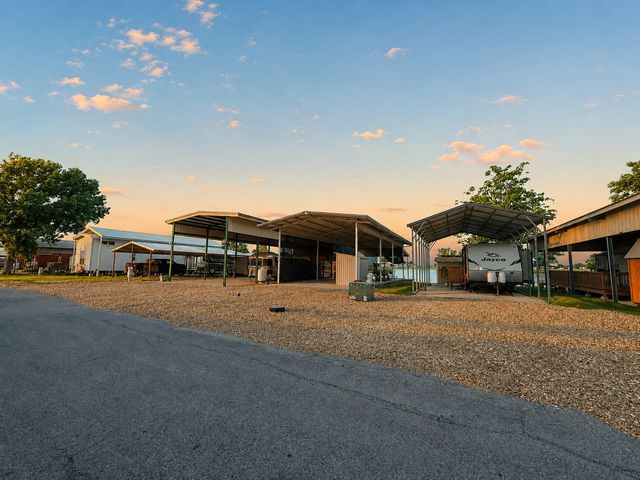 2058 Pelican Isle Drive, Kerens, TX 75144