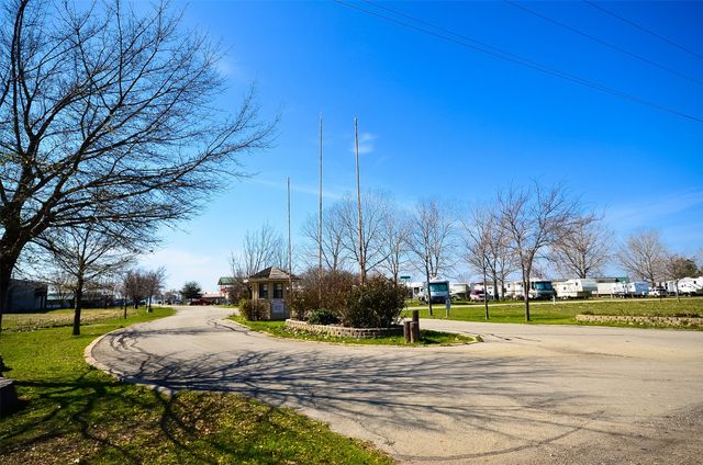 2058 Pelican Isle Drive, Kerens, TX 75144