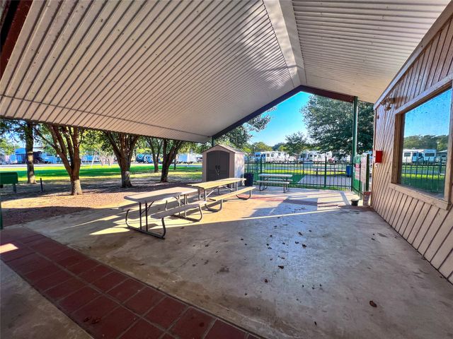 2058 Pelican Isle Drive, Kerens, TX 75144
