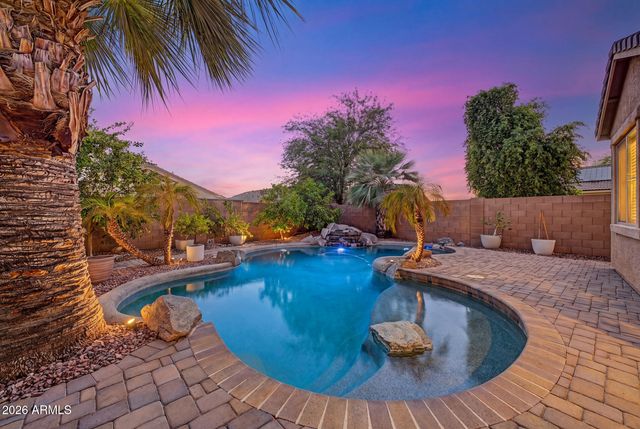 17045 W HALIFAX Lane, Surprise, AZ 85374