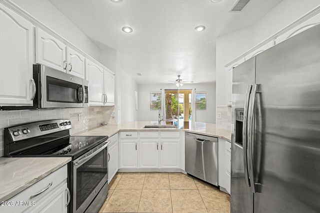 17045 W HALIFAX Lane, Surprise, AZ 85374