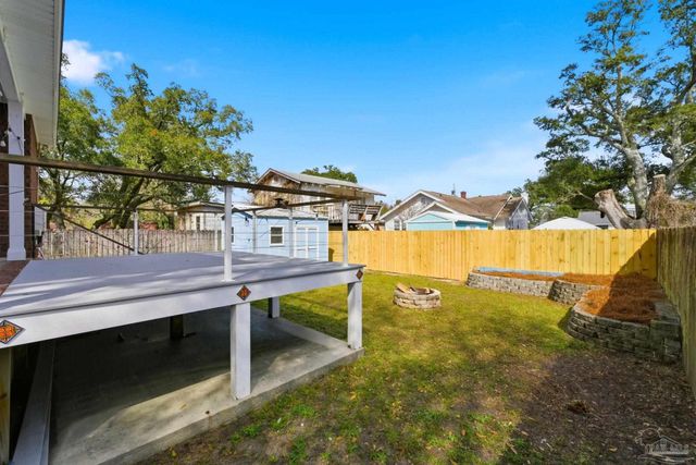 542 S 1st St, Pensacola, FL 32507