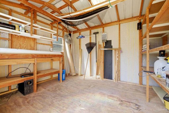 542 S 1st St, Pensacola, FL 32507