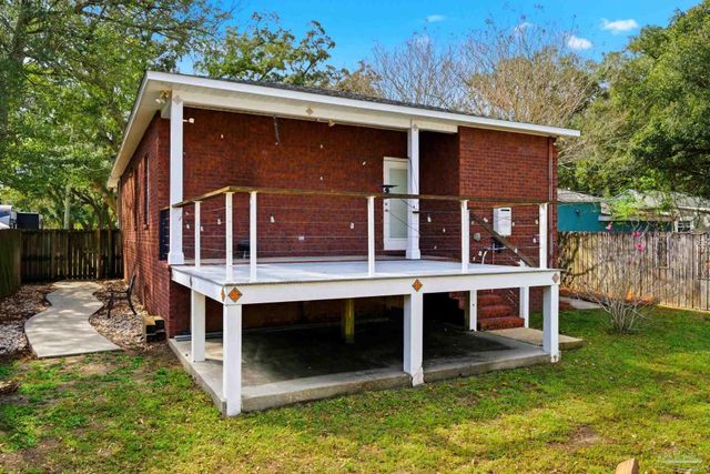 542 S 1st St, Pensacola, FL 32507