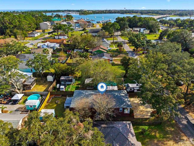 542 S 1st St, Pensacola, FL 32507