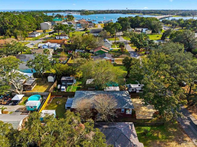 542 S 1st St, Pensacola, FL 32507