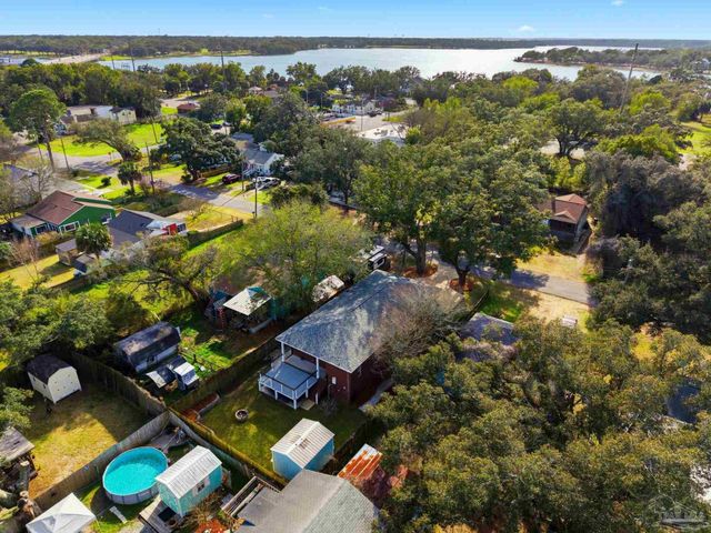 542 S 1st St, Pensacola, FL 32507