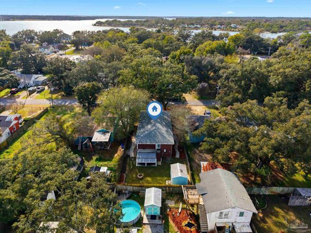 542 S 1st St, Pensacola, FL 32507