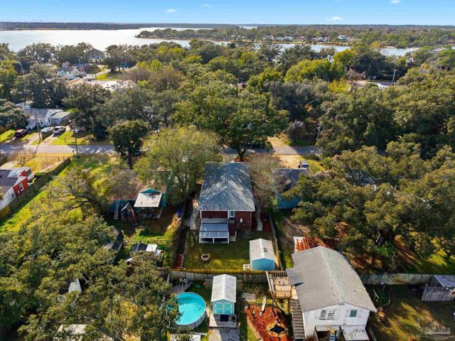 542 S 1st St, Pensacola, FL 32507