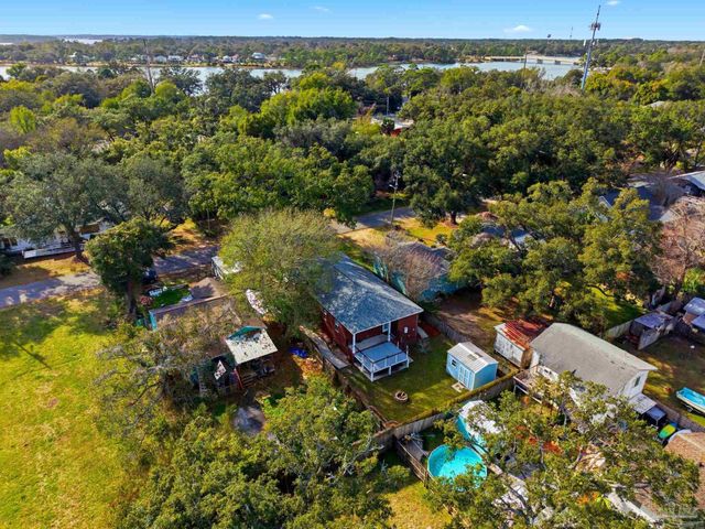 542 S 1st St, Pensacola, FL 32507