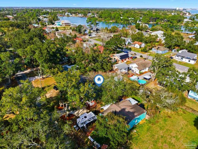 542 S 1st St, Pensacola, FL 32507