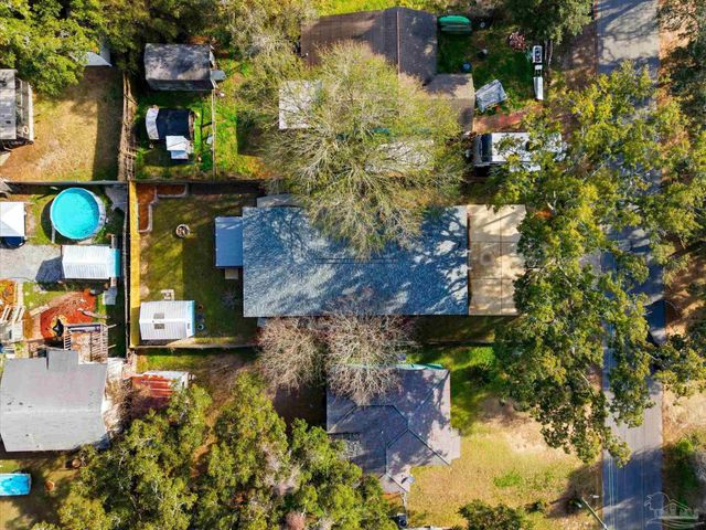 542 S 1st St, Pensacola, FL 32507