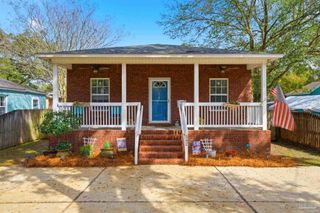 542 S 1st St, Pensacola, FL 32507