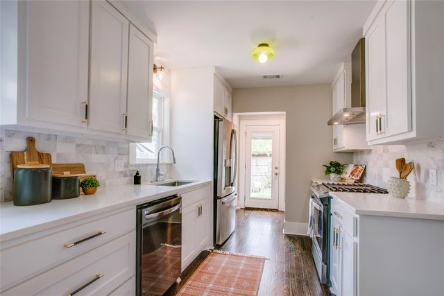 302 N Waverly Drive, Dallas, TX 75208