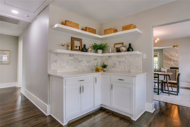 302 N Waverly Drive, Dallas, TX 75208