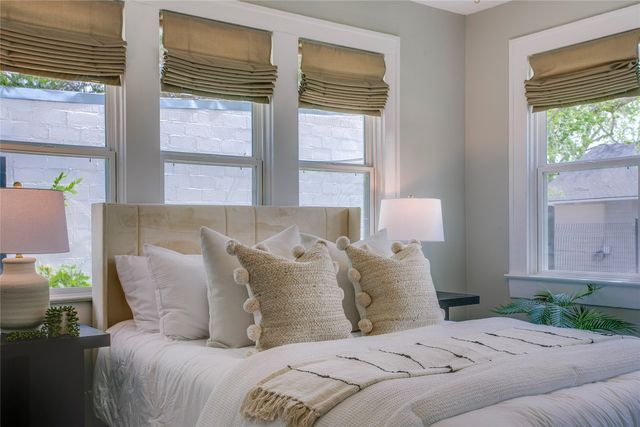 302 N Waverly Drive, Dallas, TX 75208