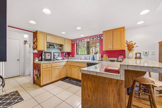 11238 Sunset Hills Ct, Auburn, CA 95602