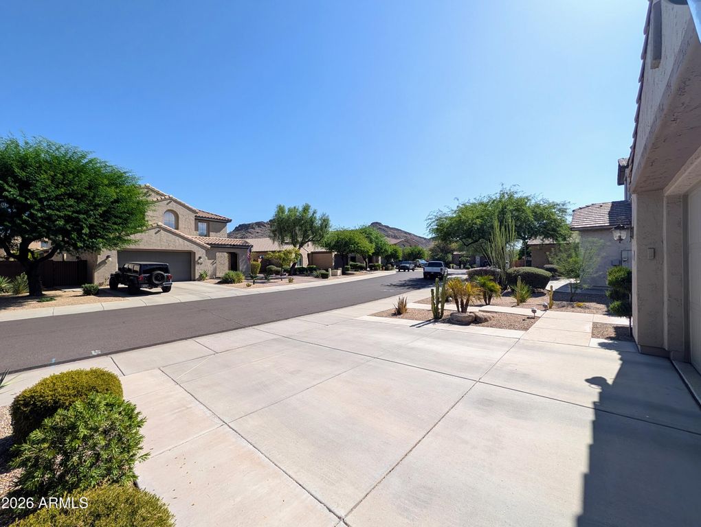 9023 W BUCKHORN Trail, Peoria, AZ 85383 — photo 5