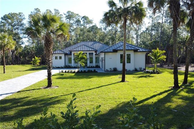 1618 19th ST SW, Naples, FL 34117