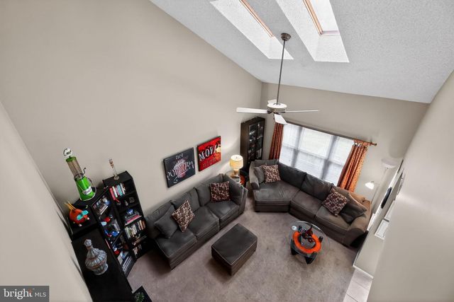 703 MASTERS DR, Blackwood, NJ 08012