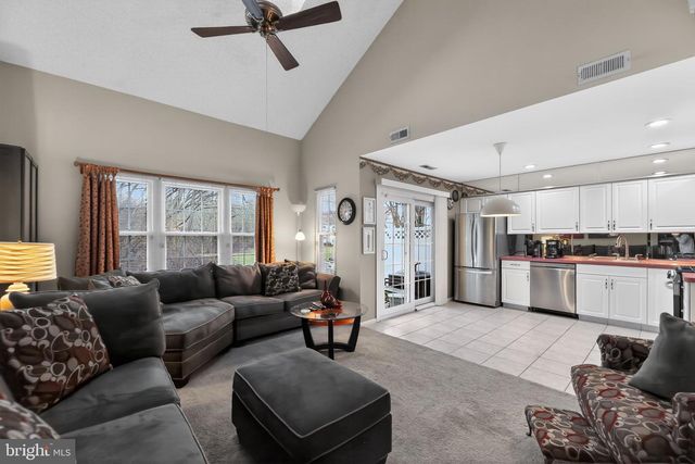 703 MASTERS DR, Blackwood, NJ 08012