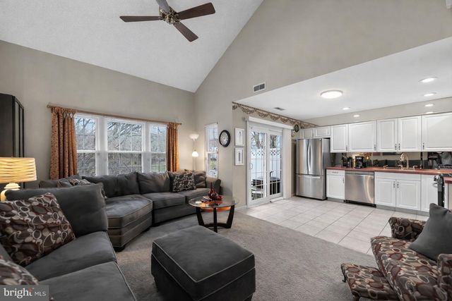 703 MASTERS DR, Blackwood, NJ 08012