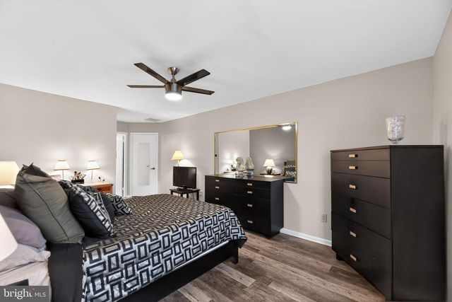 703 MASTERS DR, Blackwood, NJ 08012