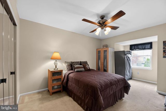 703 MASTERS DR, Blackwood, NJ 08012