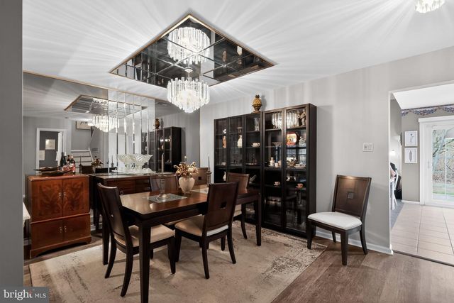 703 MASTERS DR, Blackwood, NJ 08012