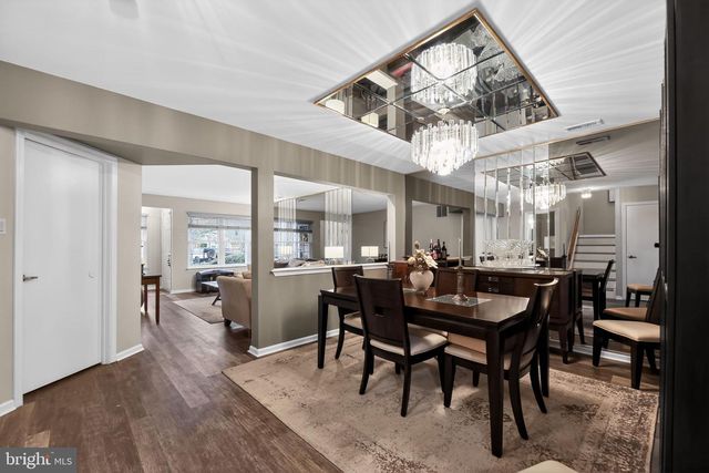 703 MASTERS DR, Blackwood, NJ 08012