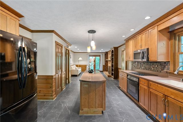 3612 Stoney Ridge Rd, Midlothian, VA 23112