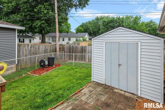 124 NOTTINGHAM Road, Springfield, IL 62704
