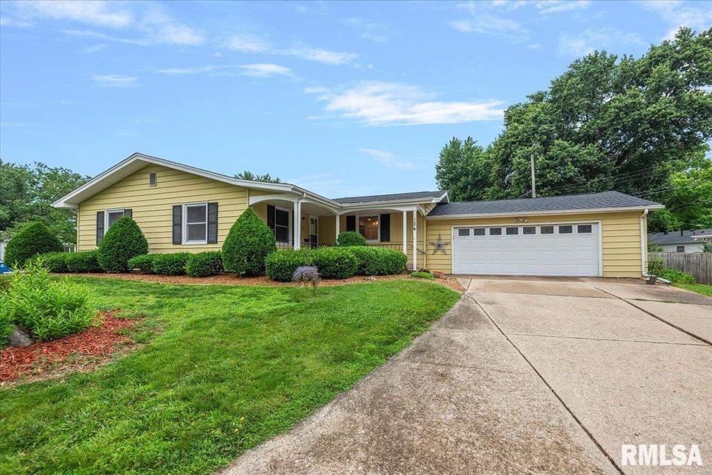 124 NOTTINGHAM Road, Springfield, IL 62704