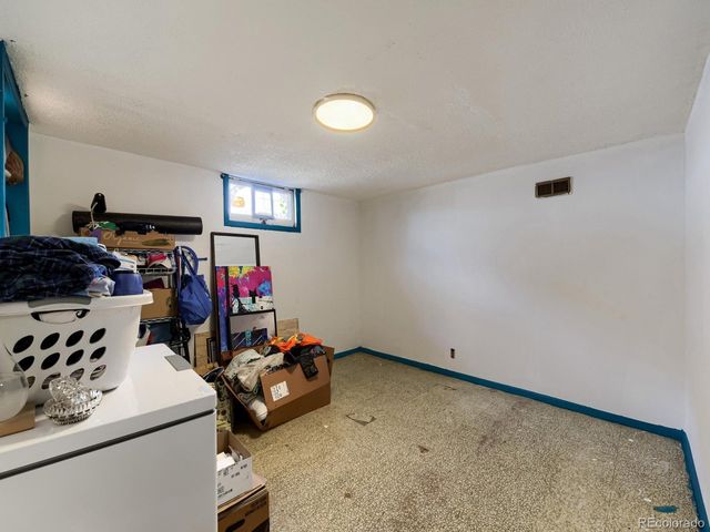 4075 S Lincoln St, Englewood, CO 80113